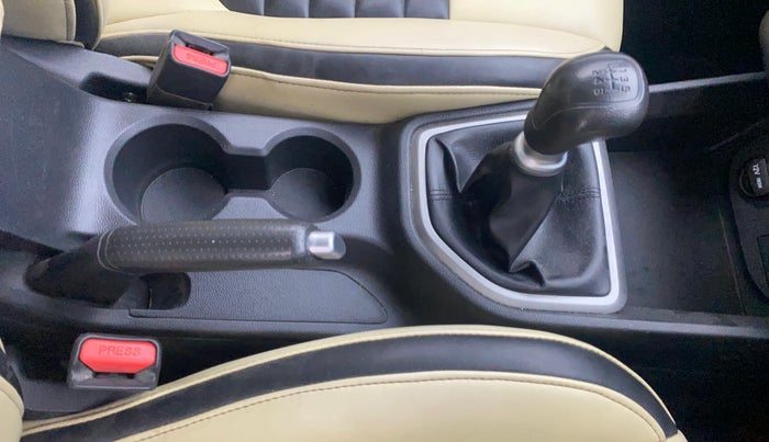 2018 Hyundai Creta E PLUS 1.6 PETROL, Petrol, Manual, 61,874 km, Gear Lever