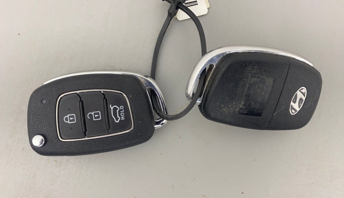2018 Hyundai Creta E PLUS 1.6 PETROL, Petrol, Manual, 61,874 km, Key Close Up