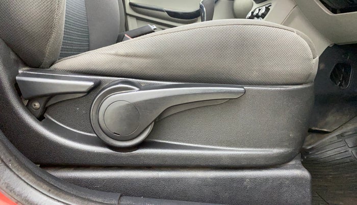 2017 Tata Tiago XZA PETROL, Petrol, Automatic, 37,379 km, Driver Side Adjustment Panel