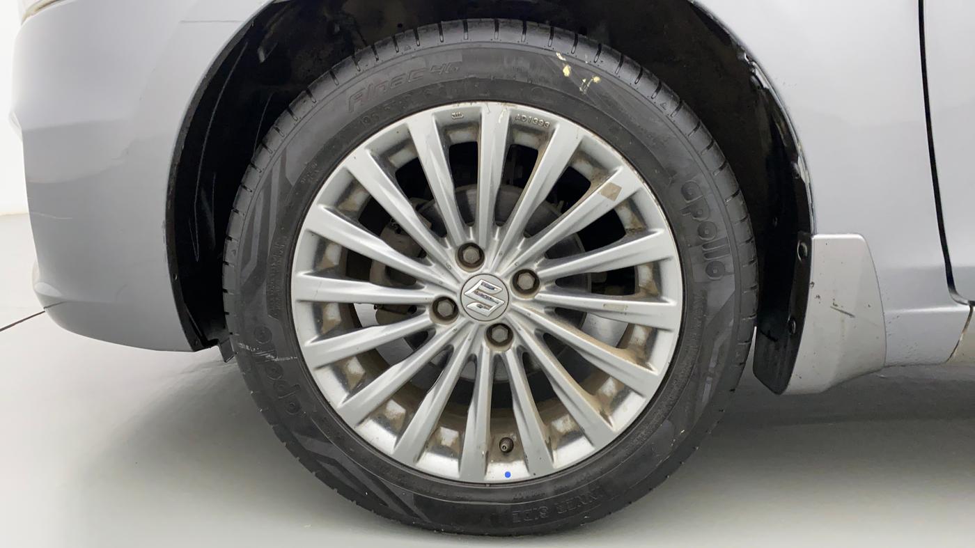 2015 Maruti Ciaz ZXI PLUS, Petrol, Manual, 89,926 km, Left Front Wheel
