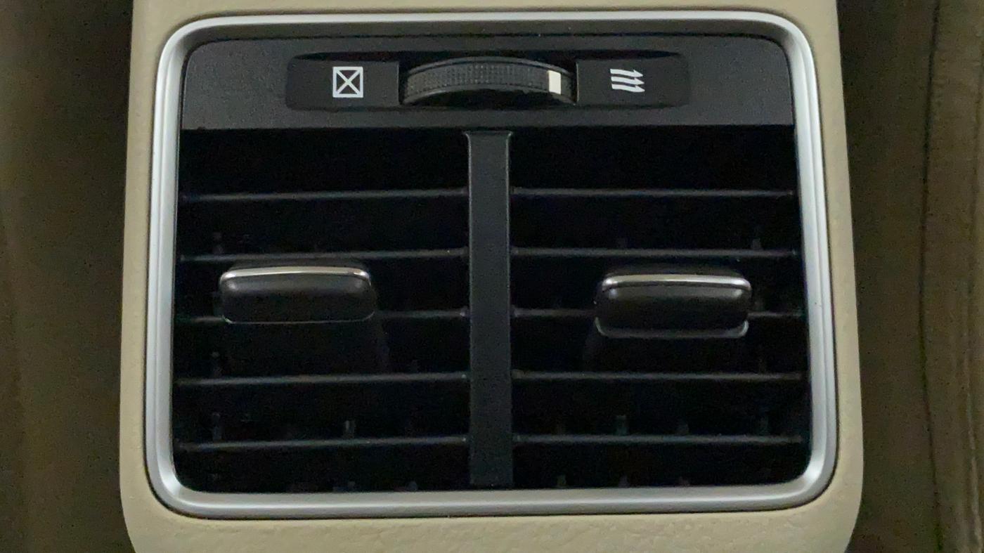 2015 Maruti Ciaz ZXI PLUS, Petrol, Manual, 89,926 km, Rear AC Vents