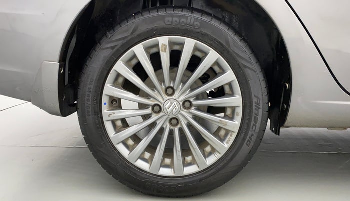 2015 Maruti Ciaz ZXI PLUS, Petrol, Manual, 89,926 km, Right Rear Wheel