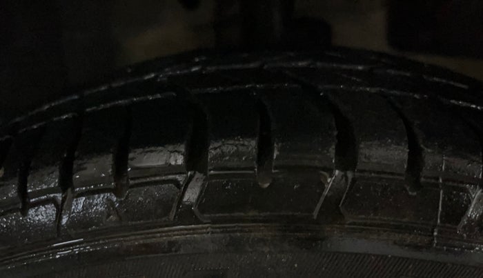 2018 Honda Amaze 1.2L I-VTEC S OPT, Petrol, Manual, 43,295 km, Right Front Tyre Tread