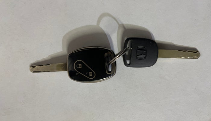 2018 Honda Amaze 1.2L I-VTEC S OPT, Petrol, Manual, 43,295 km, Key Close Up