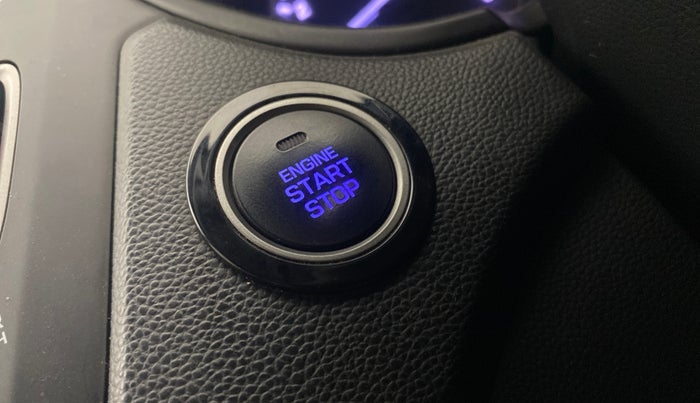 2018 Hyundai i20 Active 1.2 SX, Petrol, Manual, 32,892 km, Keyless Start/ Stop Button