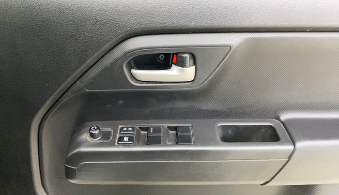 2019 Maruti New Wagon-R VXI 1.0, Petrol, Manual, 25,027 km, Driver Side Door Panels Control