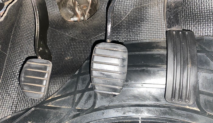 2018 Renault Duster 85 PS RXS MT DIESEL, Diesel, Manual, 1,09,227 km, Pedals