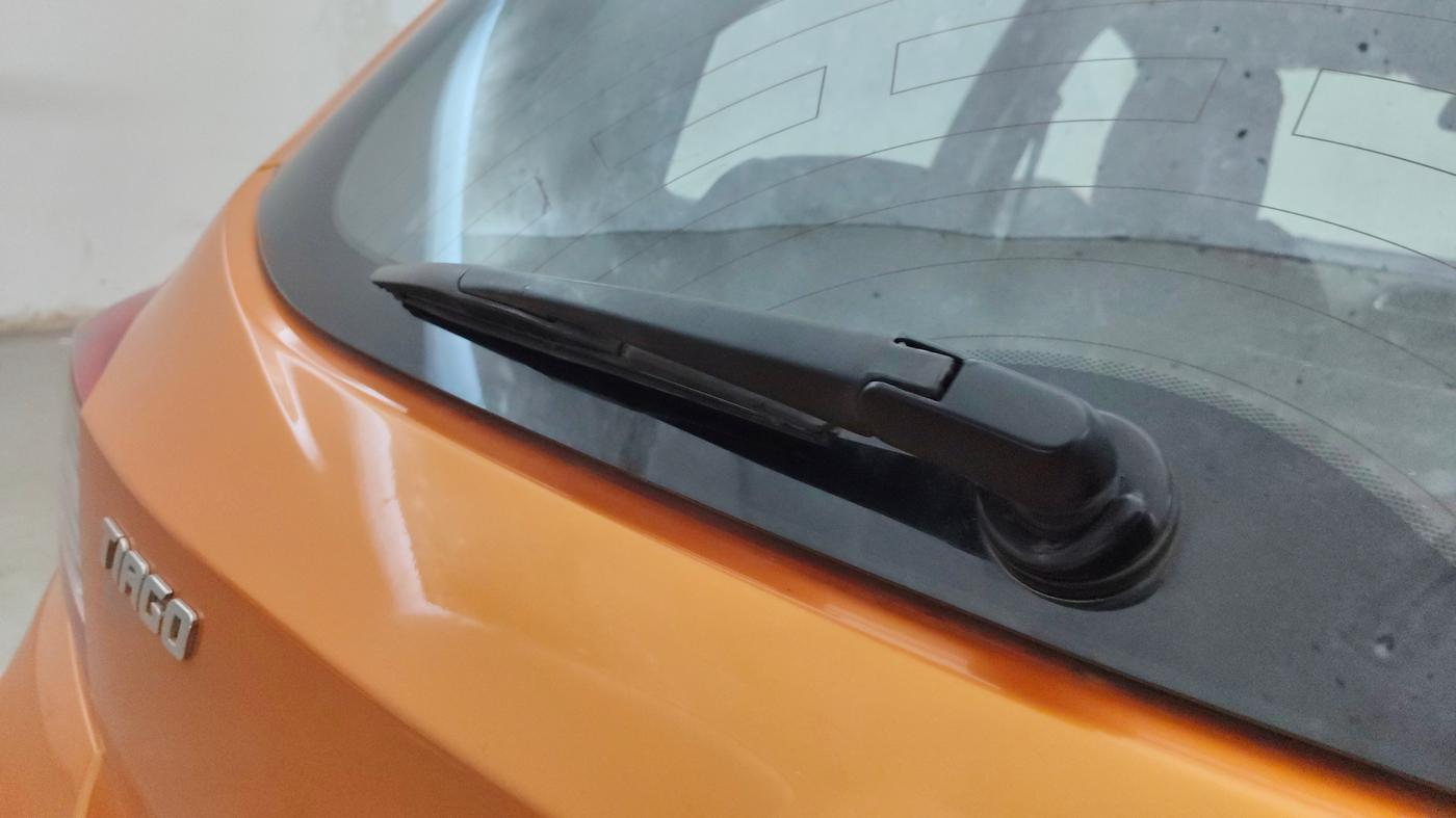 2017 Tata Tiago XZ PETROL, Petrol, Manual, 73,134 km, Rear Wiper