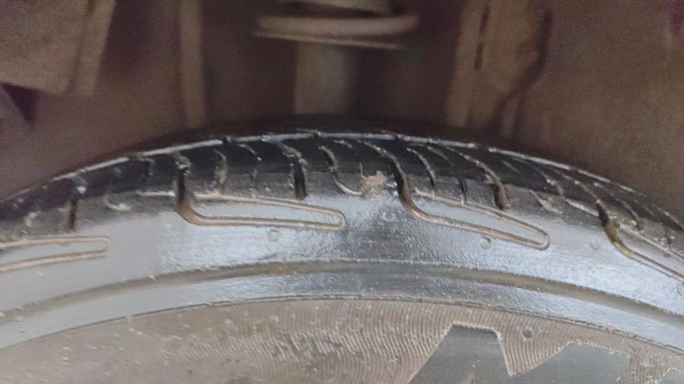 2017 Tata Tiago XZ PETROL, Petrol, Manual, 73,134 km, Right Rear Tyre Tread
