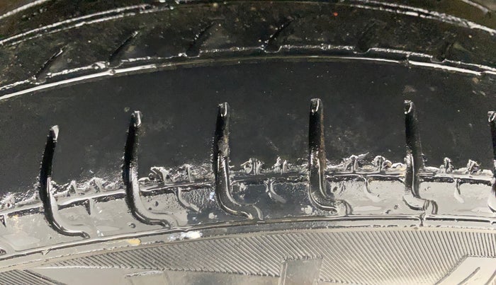 2018 Datsun Redi Go T(O) 1.0, Petrol, Manual, 61,778 km, Left Rear Tyre Tread