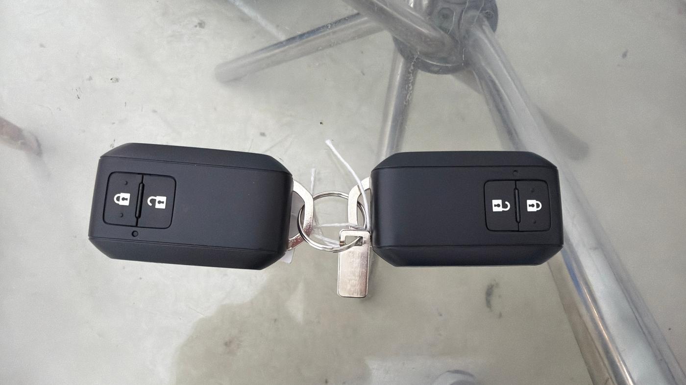 2025 Maruti Grand Vitara DELTA SMART HYBRID, Petrol, Manual, 12,828 km, Key Close Up