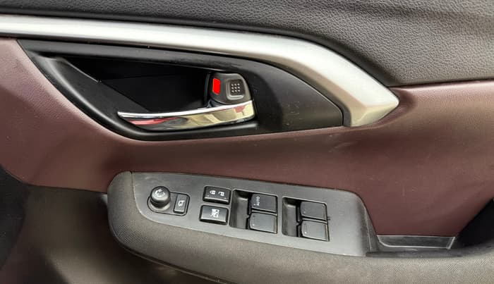 2025 Maruti Grand Vitara DELTA SMART HYBRID, Petrol, Manual, 12,828 km, Driver Side Door Panels Control