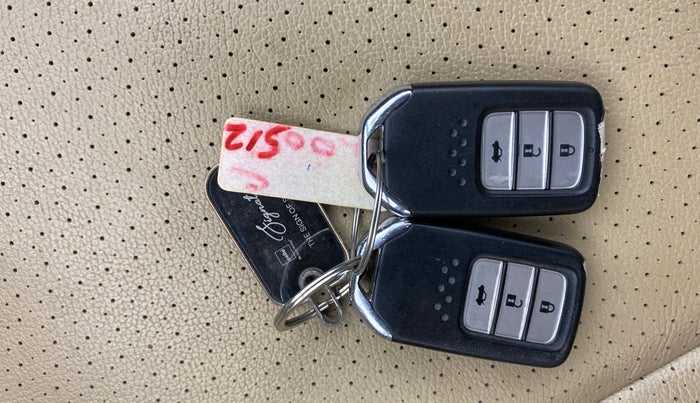 2016 Honda City 1.5L I-VTEC VX, Petrol, Manual, 72,228 km, Key Close Up