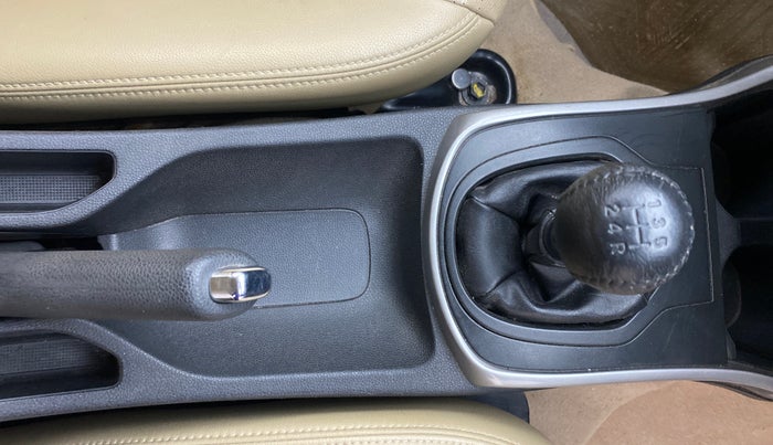 2016 Honda City 1.5L I-VTEC VX, Petrol, Manual, 72,228 km, Gear Lever