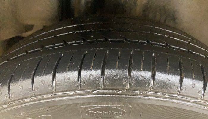 2018 Maruti Ciaz ALPHA  AT 1.4  PETROL, Petrol, Automatic, 56,751 km, Right Rear Tyre Tread