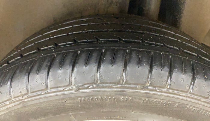 2018 Maruti Ciaz ALPHA  AT 1.4  PETROL, Petrol, Automatic, 56,751 km, Left Rear Tyre Tread