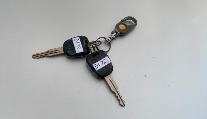 2013 Maruti Alto 800 LXI, Petrol, Manual, 64,960 km, Key Close Up
