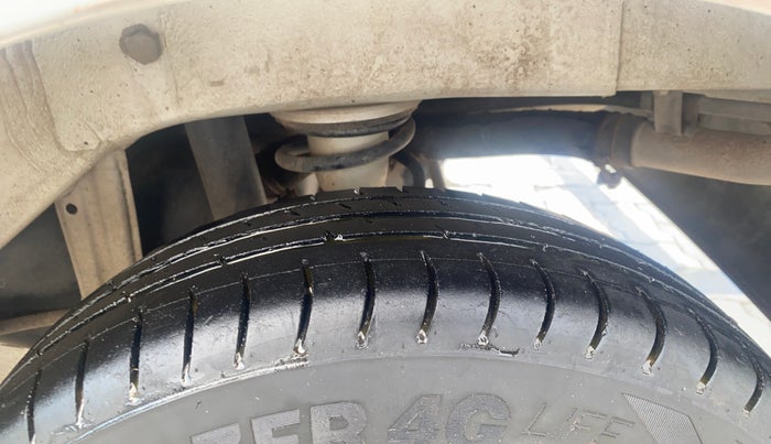 2013 Maruti Alto 800 LXI, Petrol, Manual, 64,960 km, Left Rear Tyre Tread