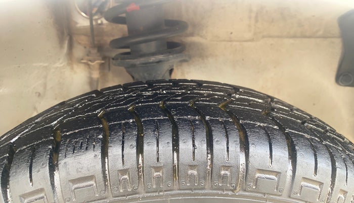 2013 Maruti Alto 800 LXI, Petrol, Manual, 64,960 km, Right Front Tyre Tread