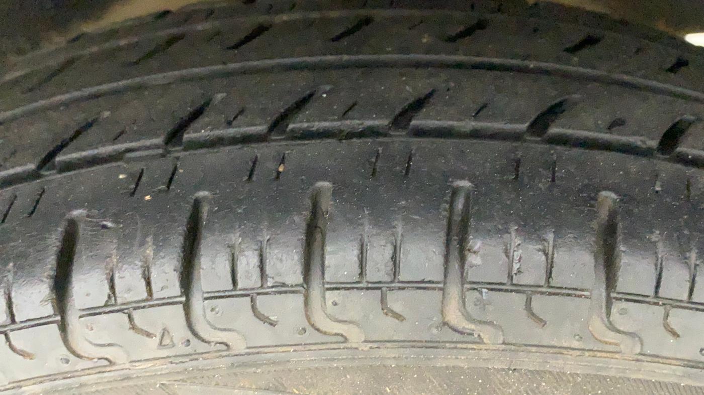 2018 Datsun Redi Go S 1.0 AMT, Petrol, Automatic, 37,399 km, Left Rear Tyre Tread