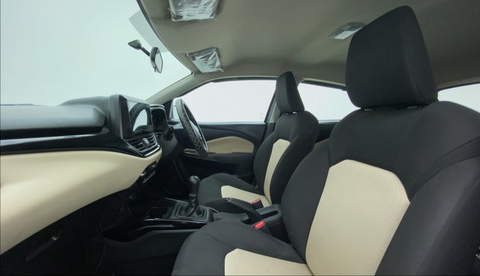 2022 Toyota Glanza E MT K1.2, Petrol, Manual, 11,796 km, Right Side Front Door Cabin