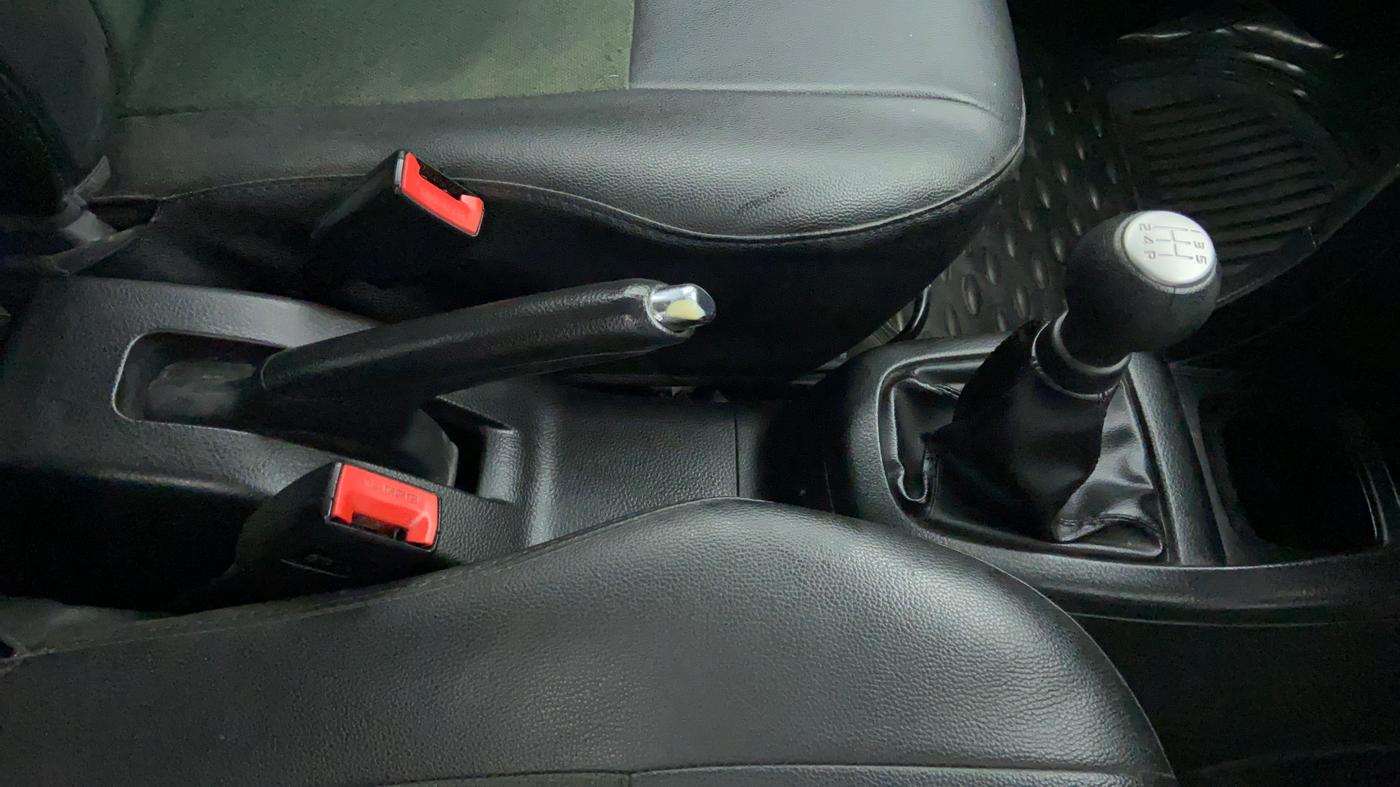 2013 Maruti Swift VDI, Diesel, Manual, 59,216 km, Gear Lever