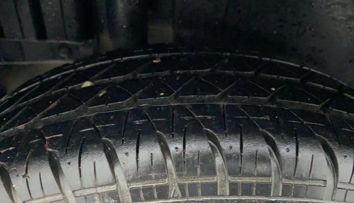 2013 Maruti Swift VDI, Diesel, Manual, 59,216 km, Right Rear Tyre Tread