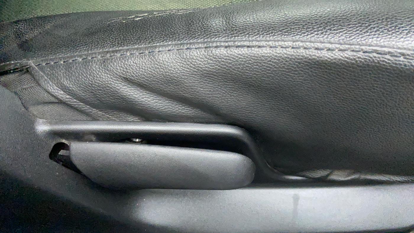 2013 Maruti Swift VDI, Diesel, Manual, 59,216 km, Driver Side Adjustment Panel