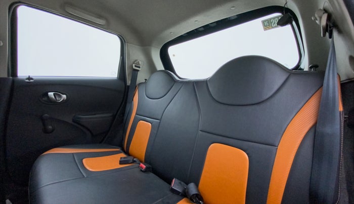 2018 Datsun Go T, Petrol, Manual, 32,301 km, Right Side Rear Door Cabin