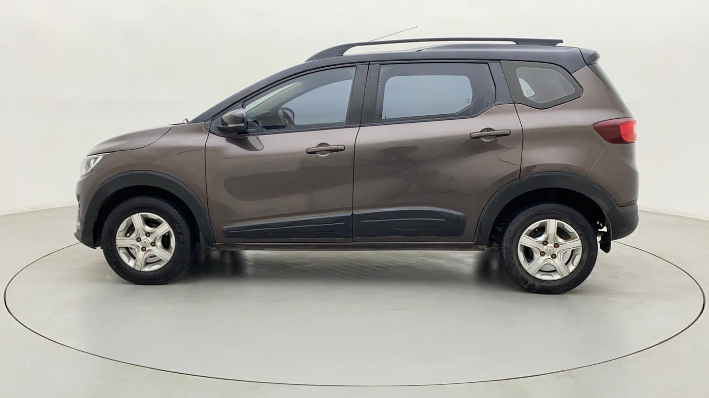 2022 Renault TRIBER RXT, Petrol, Manual, 47,586 km, Left Side