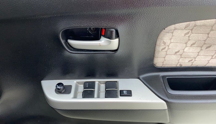 2016 Maruti Wagon R 1.0 VXI, Petrol, Manual, 23,023 km, Driver Side Door Panels Control
