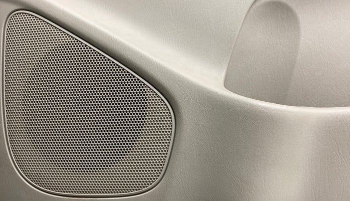 2014 Toyota Innova 2.5 VX 7 STR BS IV, Diesel, Manual, 73,493 km, Speaker