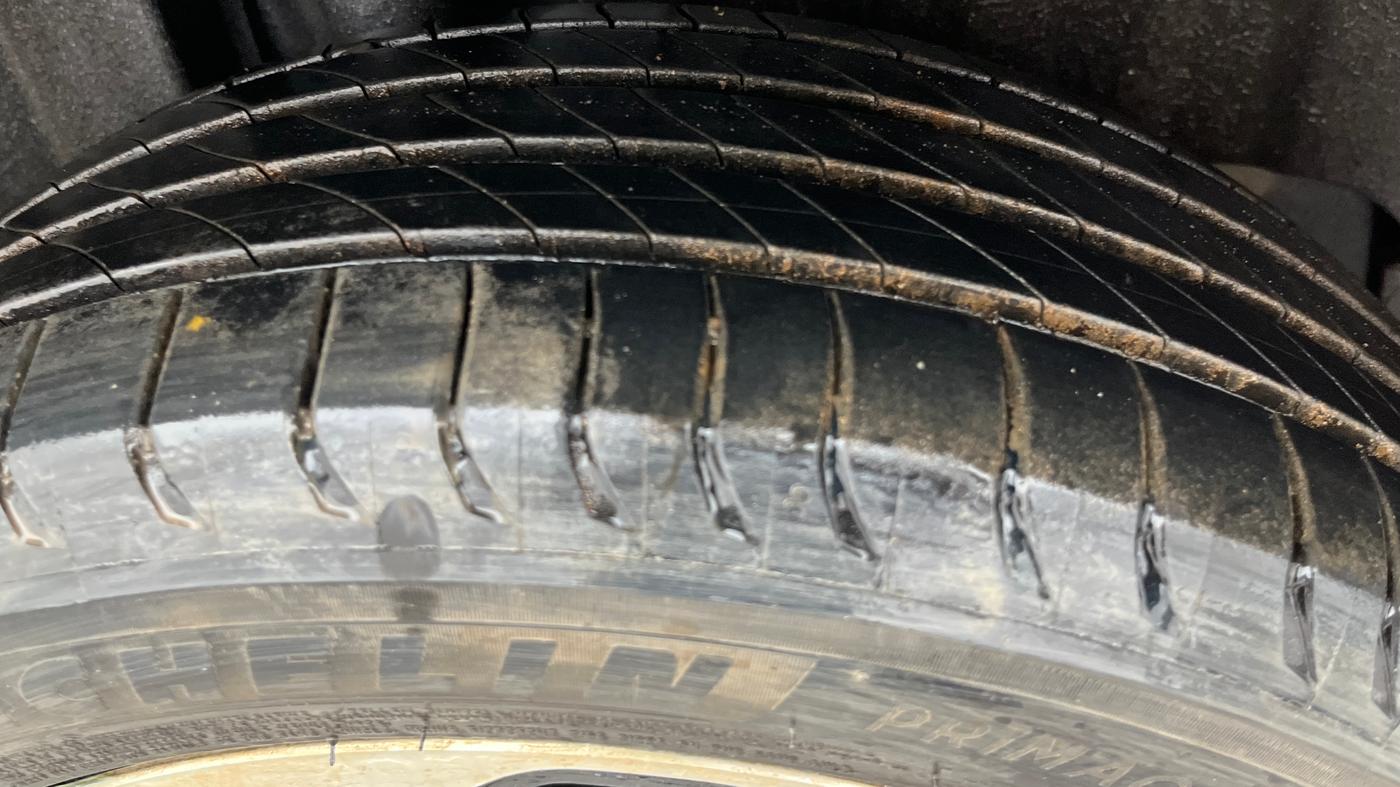 2022 Maruti Baleno ALPHA 1.2 AGS, Petrol, Automatic, 50,256 km, Right Rear Tyre Tread