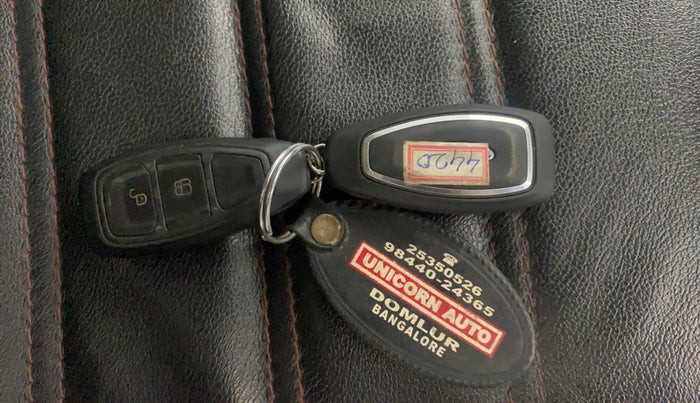 2016 Ford Ecosport TITANIUM+ 1.0L ECOBOOST, Petrol, Manual, 66,542 km, Key Close Up