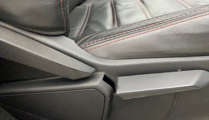 2016 Ford Ecosport TITANIUM+ 1.0L ECOBOOST, Petrol, Manual, 66,542 km, Driver Side Adjustment Panel