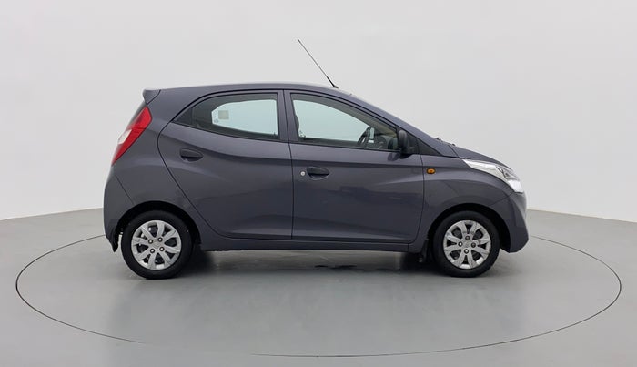2017 Hyundai Eon MAGNA PLUS, Petrol, Manual, 46,362 km, Right Side View
