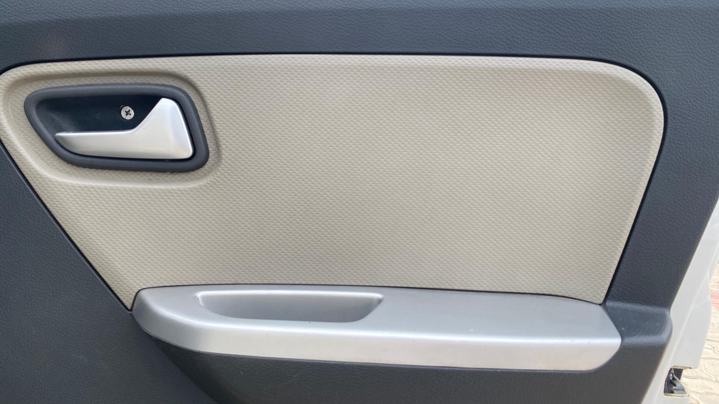 2019 Maruti Alto K10 VXI, Petrol, Manual, 15,404 km, Driver Side Door Panels Control
