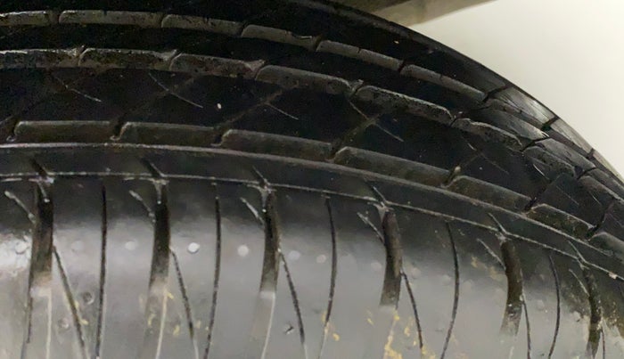 2014 Hyundai i20 SPORTZ 1.2, Petrol, Manual, 34,714 km, Left Rear Tyre Tread