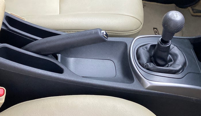 2015 Honda City V MT DIESEL, Diesel, Manual, 42,438 km, Gear Lever