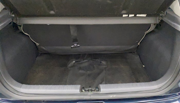 2019 Hyundai GRAND I10 NIOS SPORTZ AMT 1.2 KAPPA VTVT, Petrol, Automatic, 32,127 km, Boot Inside