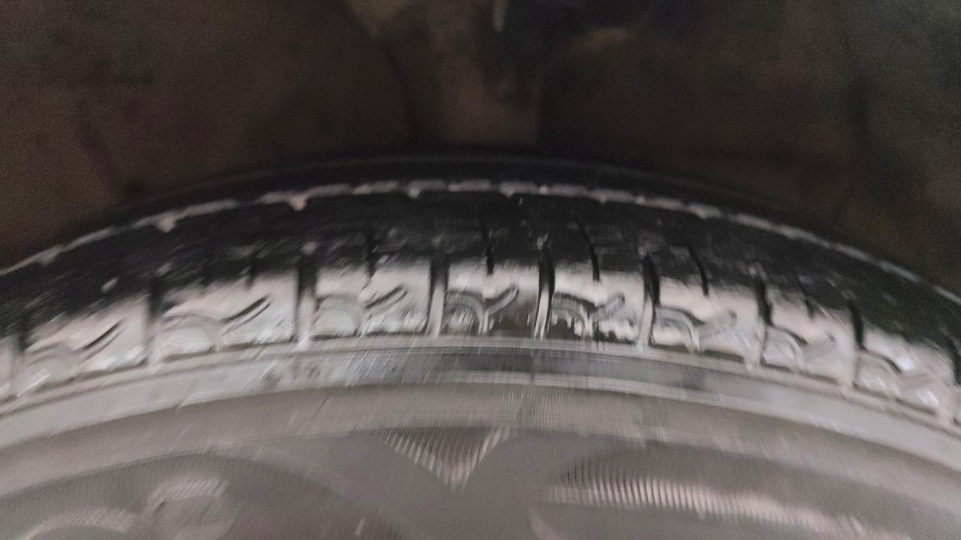 2021 Hyundai NEW SANTRO SPORTZ EXECUTIVE MT CNG, CNG, Manual, 35,855 km, Right Front Tyre Tread