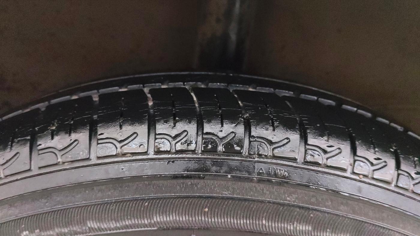2021 Hyundai NEW SANTRO SPORTZ EXECUTIVE MT CNG, CNG, Manual, 35,855 km, Right Rear Tyre Tread