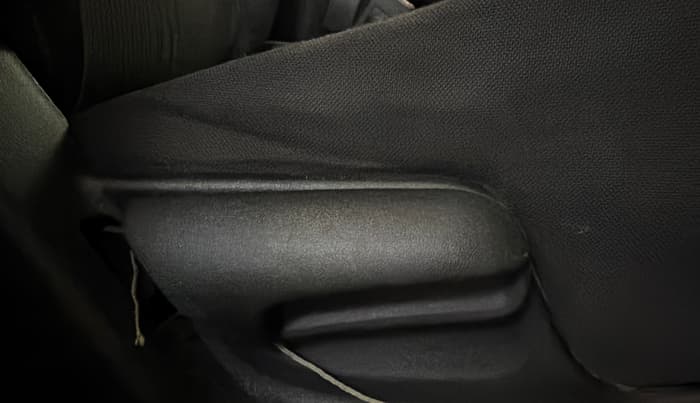 2015 Maruti Swift VXI, Petrol, Manual, 65,576 km, Driver Side Adjustment Panel