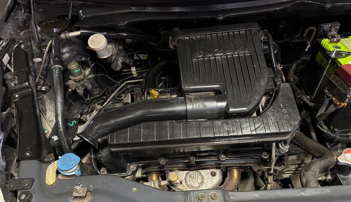 2015 Maruti Swift VXI, Petrol, Manual, 65,576 km, Engine View - Right
