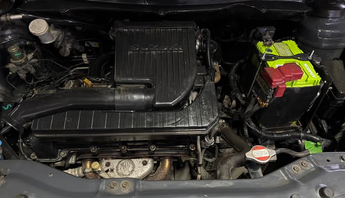 2015 Maruti Swift VXI, Petrol, Manual, 65,576 km, Engine View