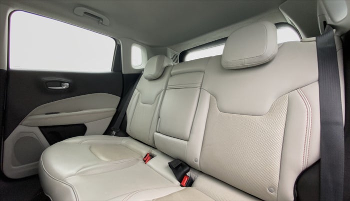 2018 Jeep Compass LIMITED (O) 2.0, Diesel, Manual, 32,894 km, Right Side Rear Door Cabin