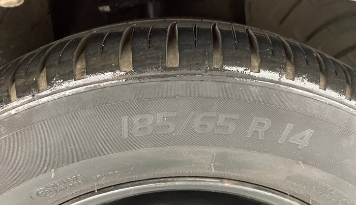 2015 Tata Bolt XMS REVOTRON, Petrol, Manual, 50,137 km, Right Front Tyre Tread