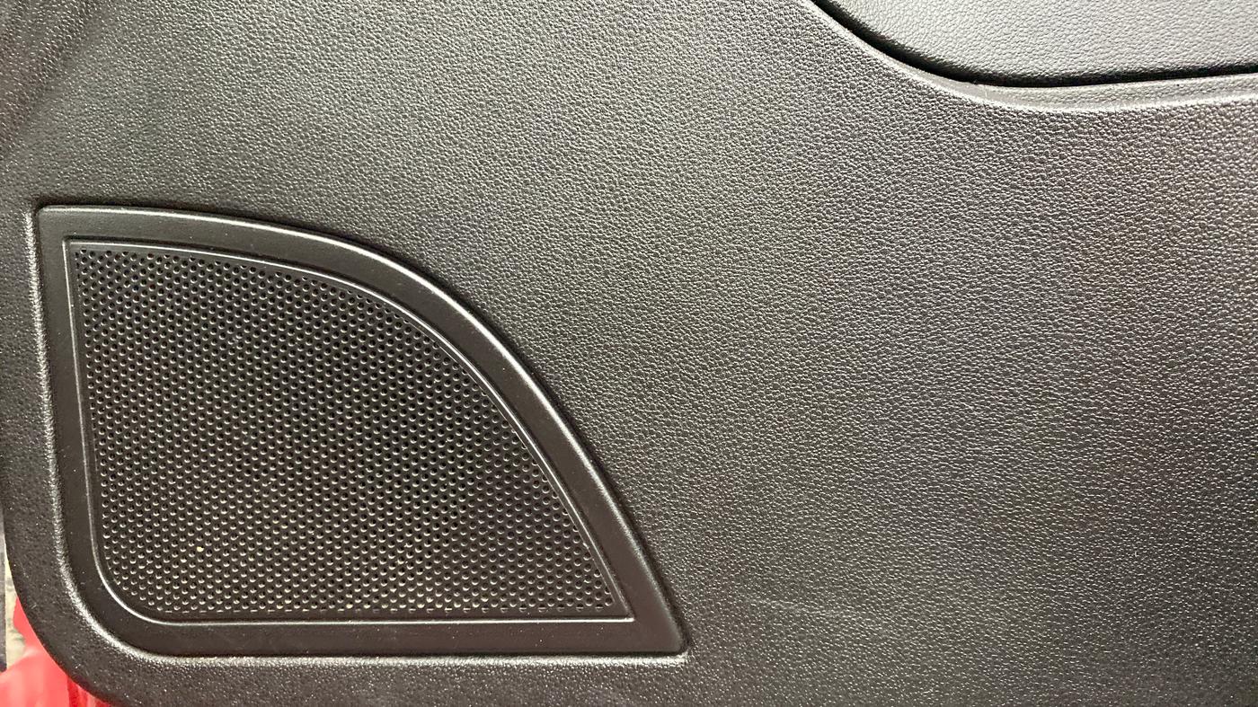 2015 Tata Bolt XMS REVOTRON, Petrol, Manual, 50,137 km, Speaker