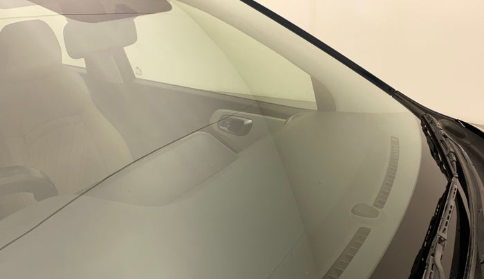 2020 Hyundai GRAND I10 NIOS SPORTZ 1.2 KAPPA VTVT, Petrol, Manual, 1,10,142 km, Front windshield - Minor spot on windshield