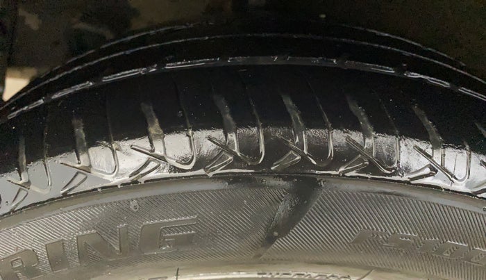 2014 Hyundai Grand i10 ASTA 1.2 KAPPA VTVT, Petrol, Manual, 51,039 km, Right Rear Tyre Tread